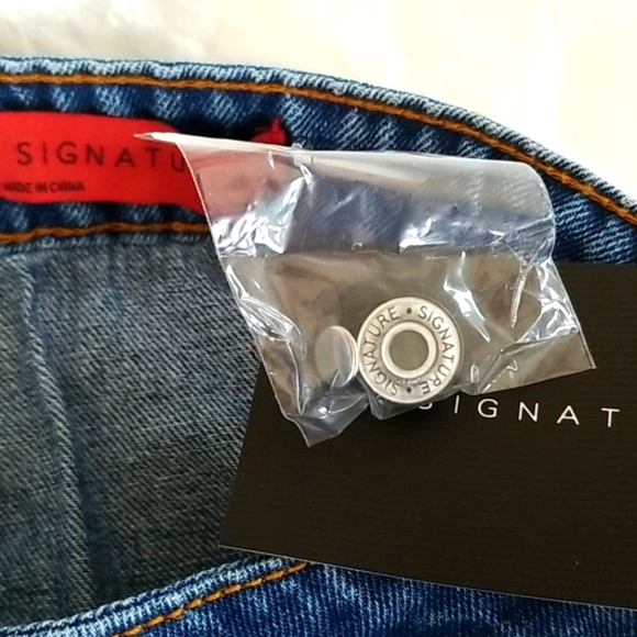 Signature 8💜 Distressed Button Front Denim Skirt, cover pencil style new - Picture 7 of 8